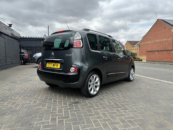 Used Citroen C3 Picasso 2017 for sale - 79288219: Photo