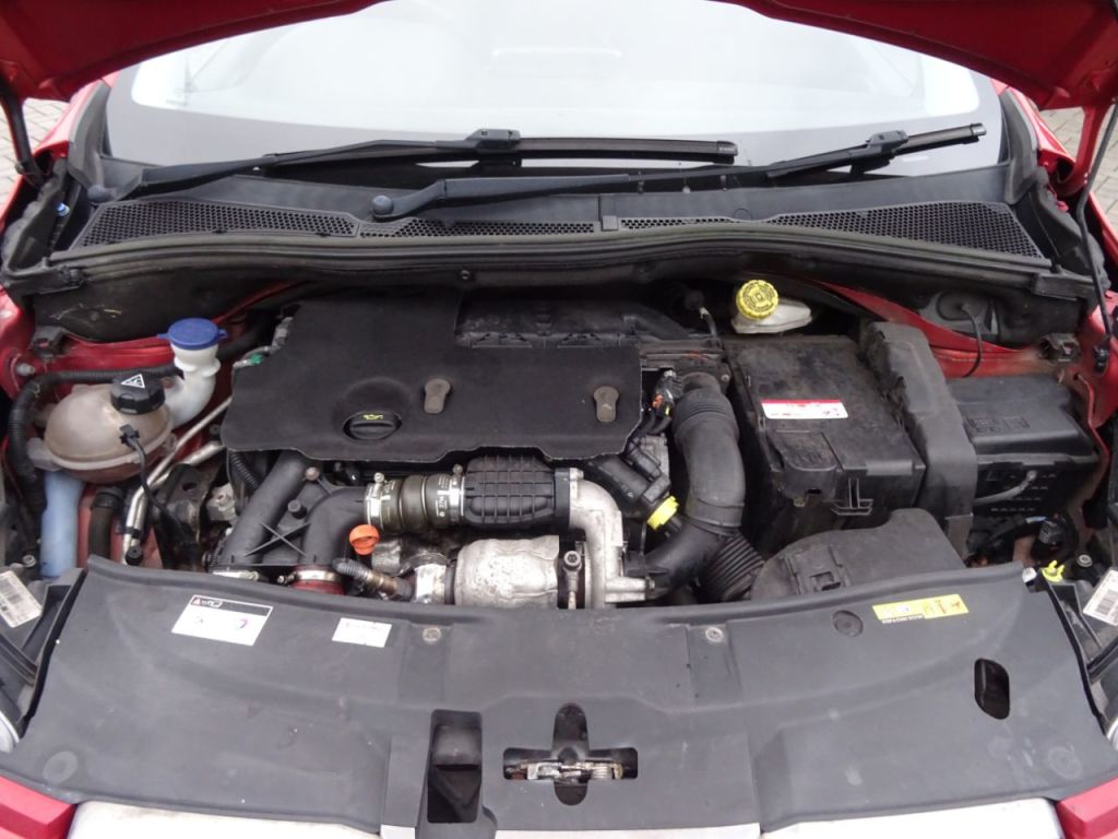 Used Peugeot 2008 2014 for sale - 77033171: Photo 12