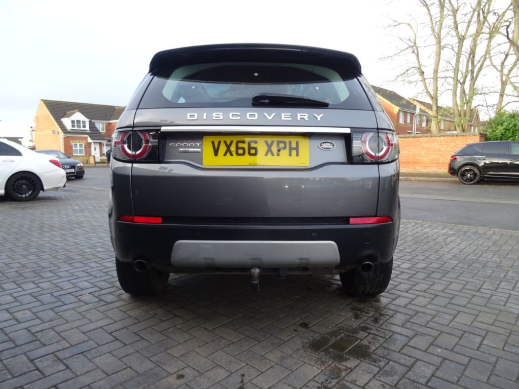Used Land Rover Discovery Sport 2016 for sale - 76641965: Photo 4