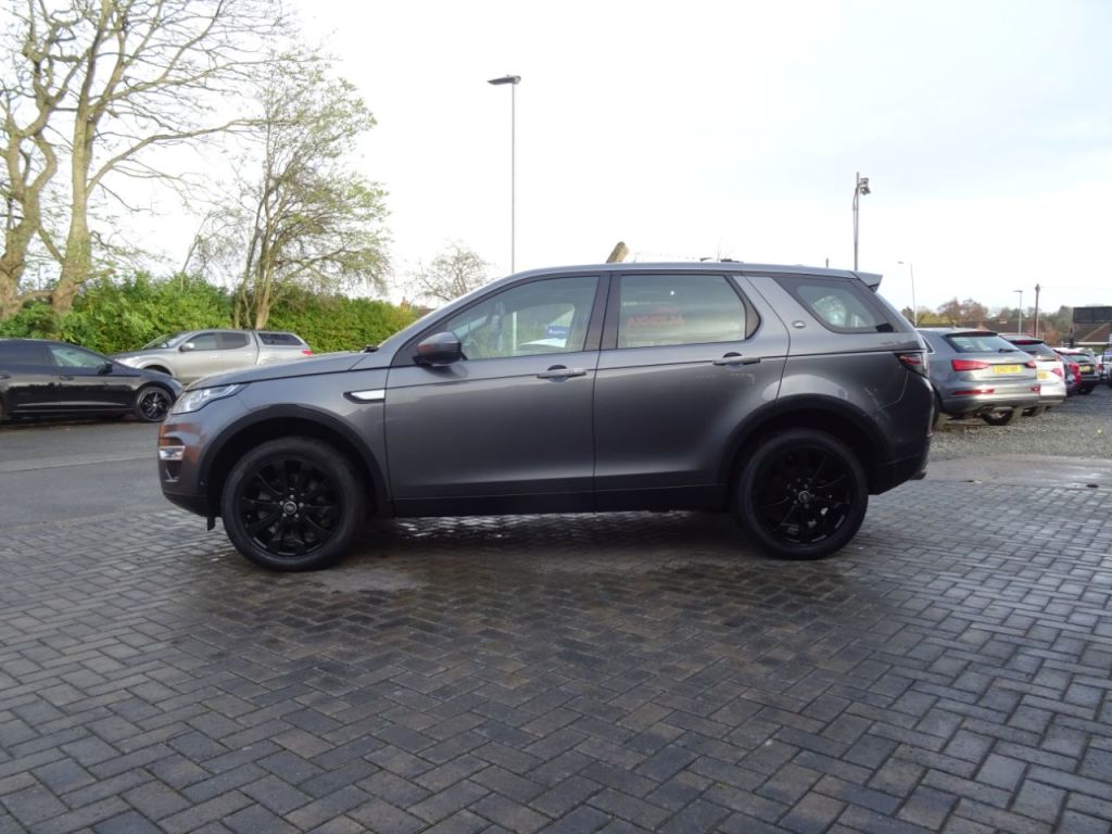 Used Land Rover Discovery Sport 2016 for sale - 76641965: Photo 6