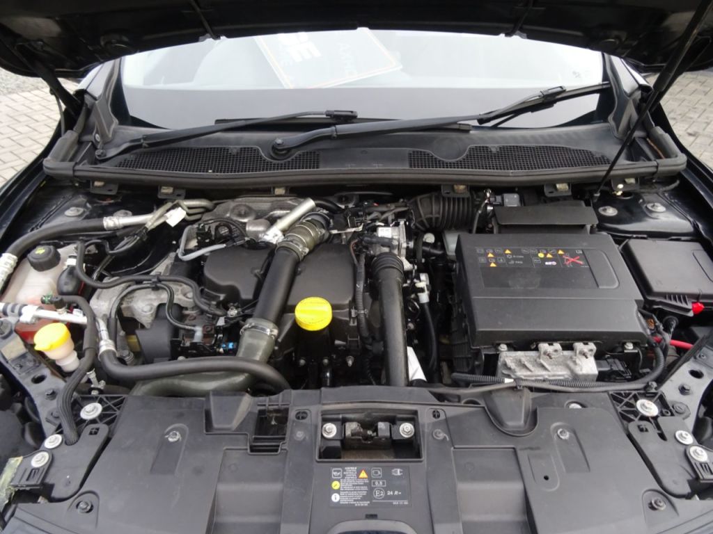 Used Renault Megane 2016 for sale - 76710676: Photo 12