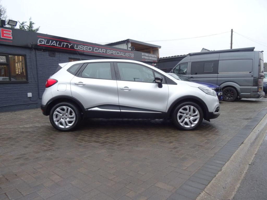 Used Renault Captur 2016 for sale - 77408734: Photo 2