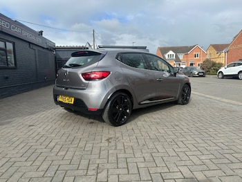 Used Renault Clio 2015 for sale - 78043846: Photo