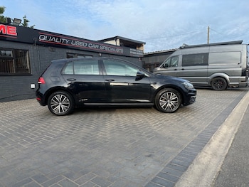 Used Volkswagen Golf 2018 for sale - 78631090: Photo