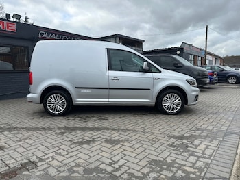 Used Volkswagen Caddy 2016 for sale - 77555195: Photo