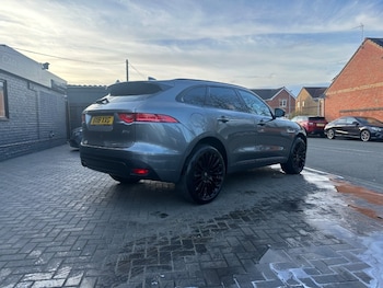 Used Jaguar F-Pace 2018 for sale - 77687813: Photo