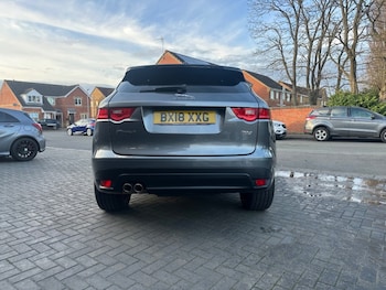 Used Jaguar F-Pace 2018 for sale - 77687813: Photo