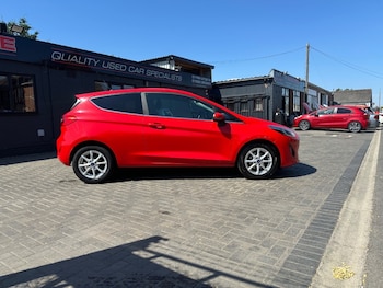 Used Ford Fiesta 2018 for sale - 79205628: Photo