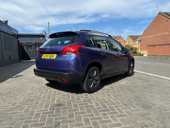 Used Peugeot 2008 2015 for sale - 79505232: Photo