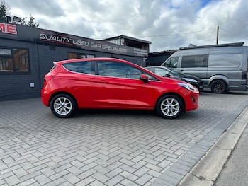 Used Ford Fiesta 2017 for sale - 77743111: Photo