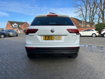 Used Volkswagen Tiguan 2017 for sale - 77679919: Photo