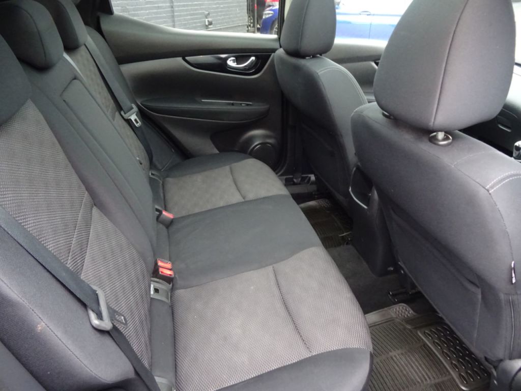 Used Nissan Qashqai 2015 for sale - 77421377: Photo 10