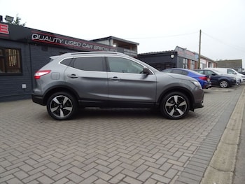 Used Nissan Qashqai 2015 for sale - 77421377: Photo