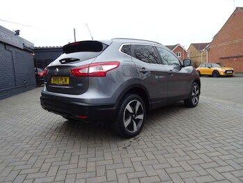 Used Nissan Qashqai 2015 for sale - 77421377: Photo