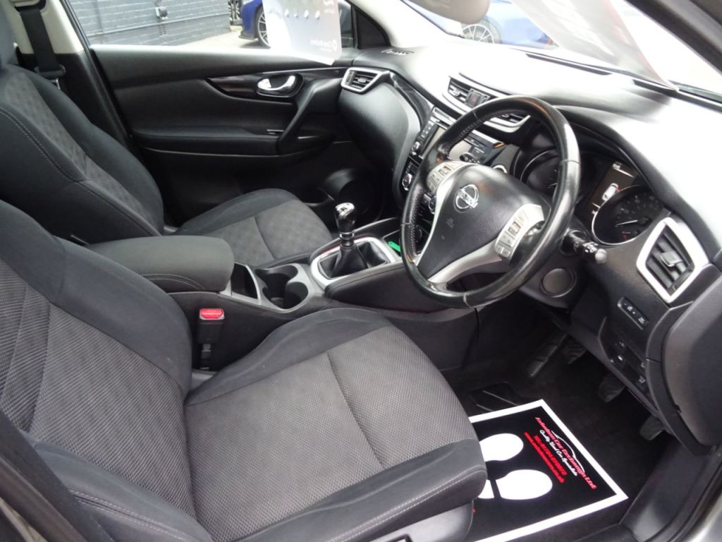 Used Nissan Qashqai 2015 for sale - 77421377: Photo 9