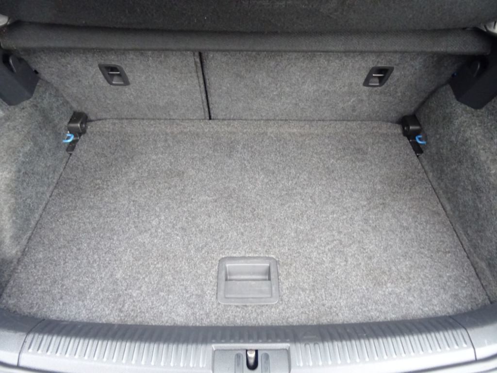 Used Volkswagen Polo 2015 for sale - 76961706: Photo 11