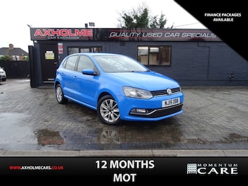 Used Volkswagen Polo 2015 for sale - 76961706: Photo