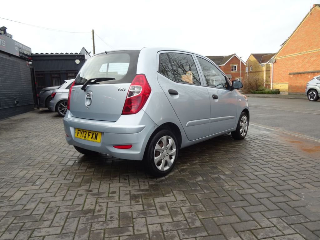 Used Hyundai i10 2013 for sale - 76949506: Photo 3