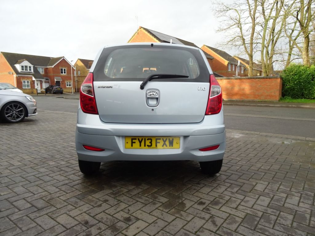 Used Hyundai i10 2013 for sale - 76949506: Photo 4