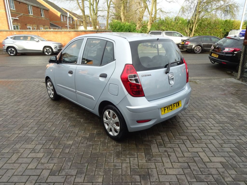 Used Hyundai i10 2013 for sale - 76949506: Photo 5
