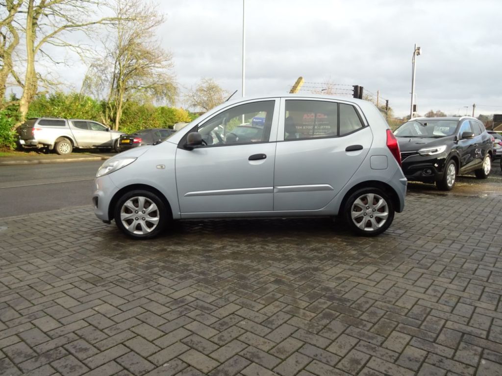 Used Hyundai i10 2013 for sale - 76949506: Photo 6