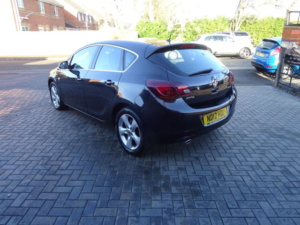 Used Vauxhall Astra 2012 for sale - 76697990: Photo 5