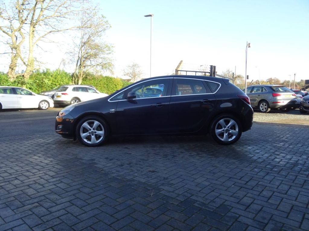 Used Vauxhall Astra 2012 for sale - 76697990: Photo 6
