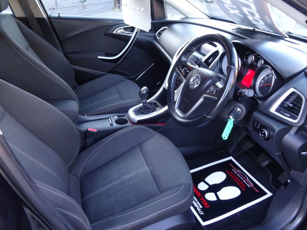 Used Vauxhall Astra 2012 for sale - 76697990: Photo 9