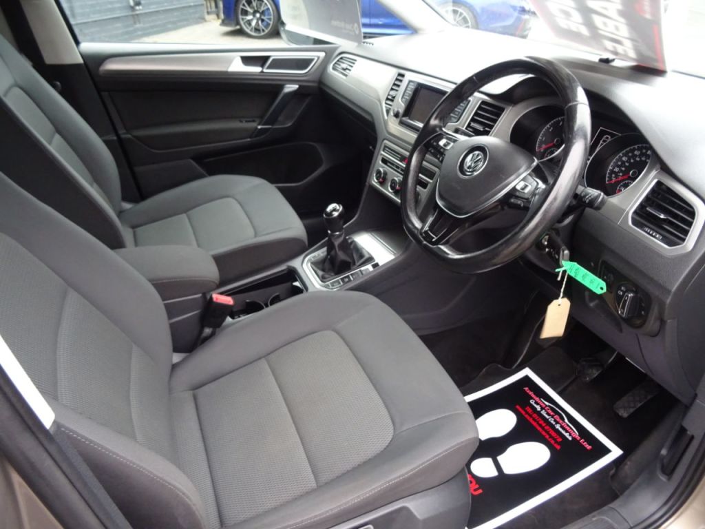 Used Volkswagen Golf SV 2015 for sale - 76972877: Photo 9