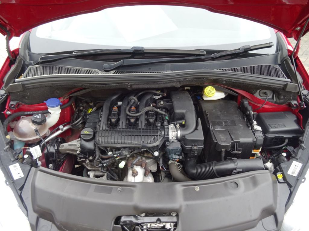 Used Peugeot 208 2019 for sale - 76197142: Photo 12