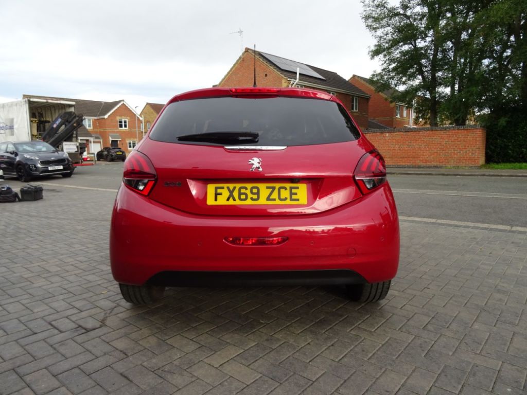 Used Peugeot 208 2019 for sale - 76197142: Photo 4