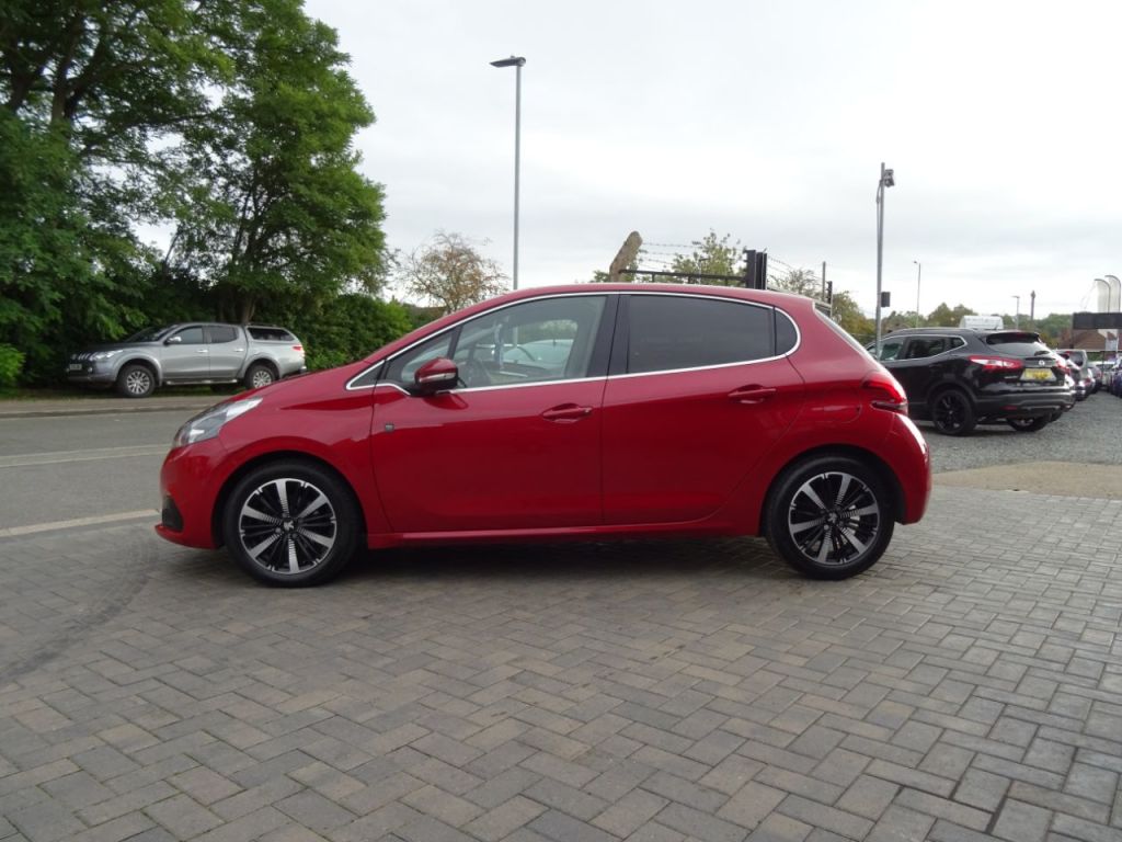 Used Peugeot 208 2019 for sale - 76197142: Photo 6