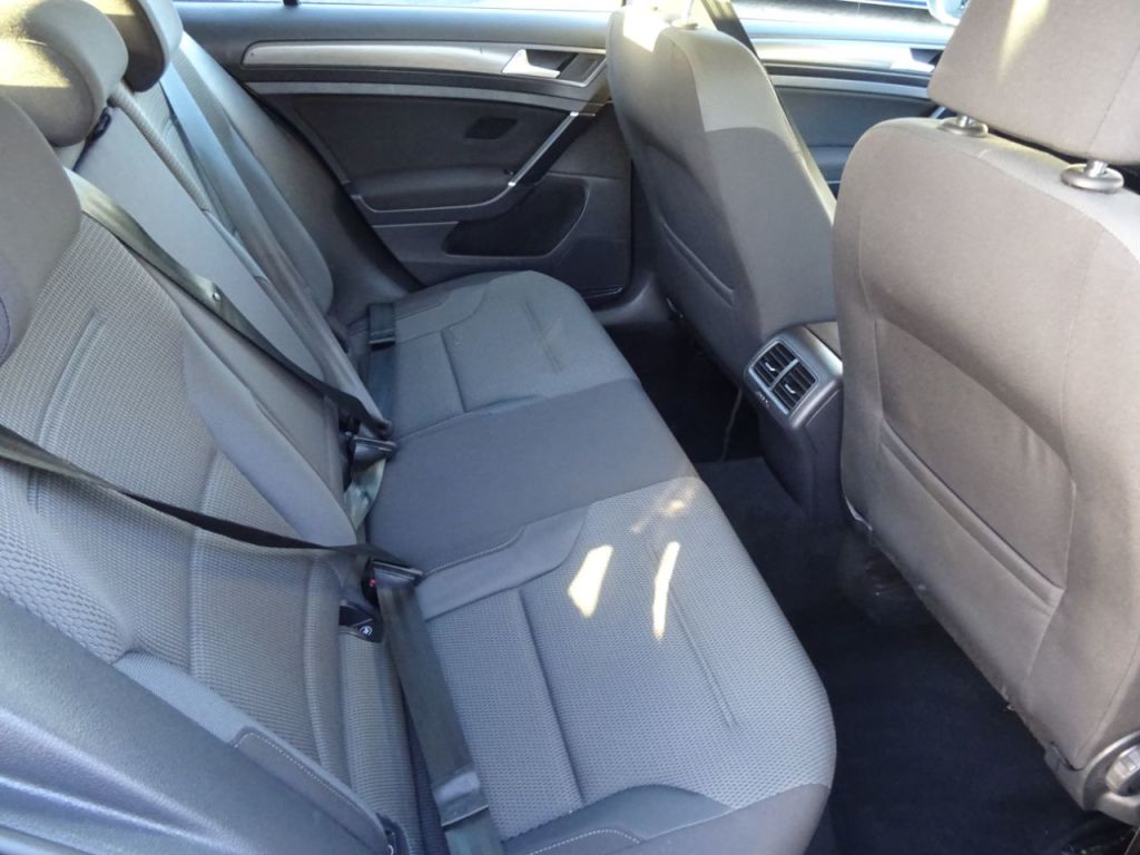 Used Volkswagen Golf 2018 for sale - 77006611: Photo 10