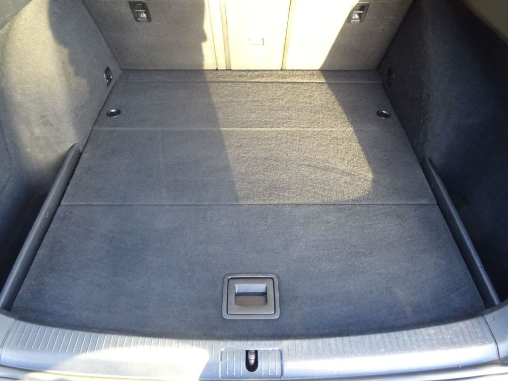 Used Volkswagen Golf 2018 for sale - 77006611: Photo 11