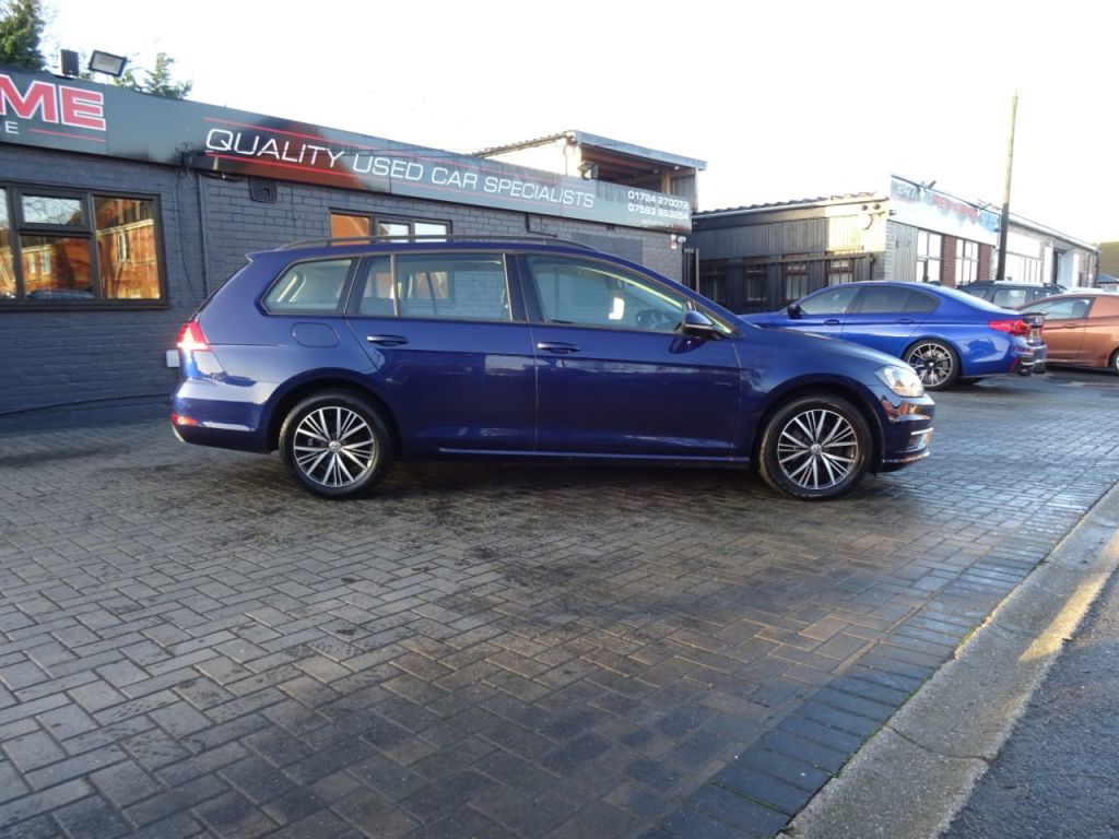 Used Volkswagen Golf 2018 for sale - 77006611: Photo 2