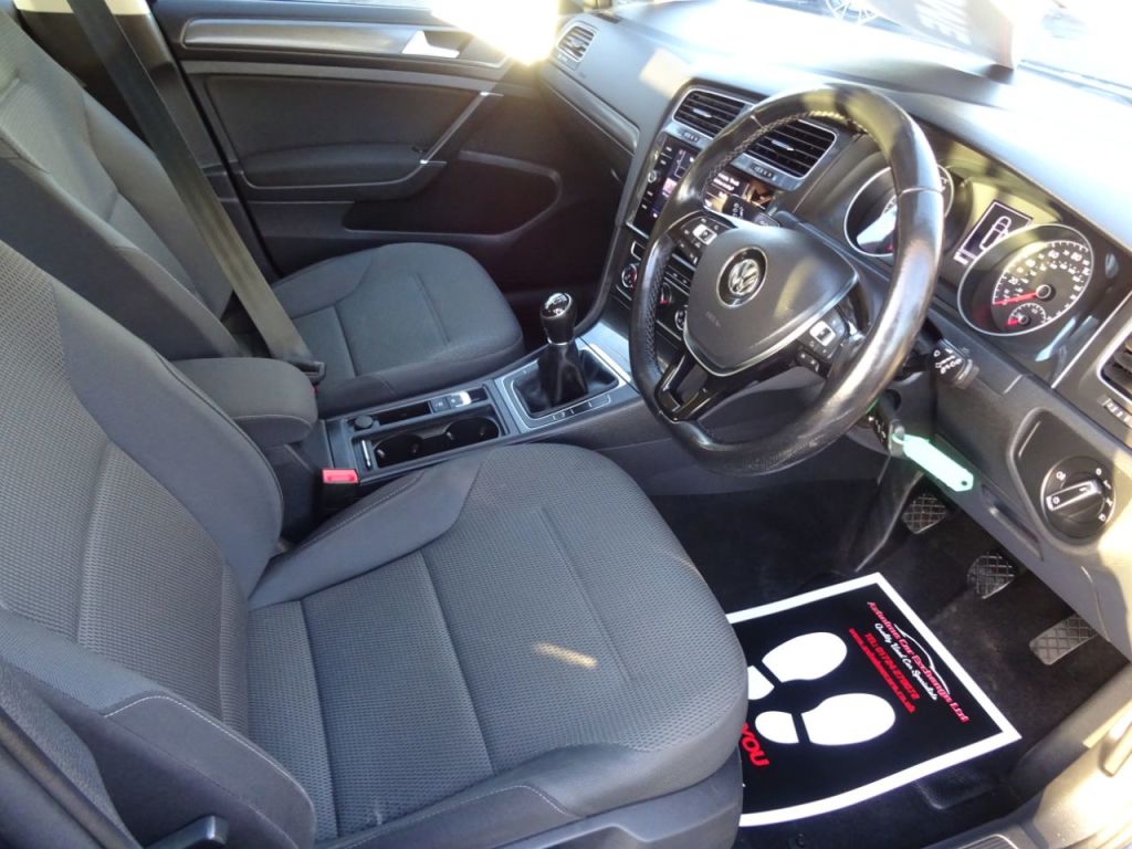 Used Volkswagen Golf 2018 for sale - 77006611: Photo 9