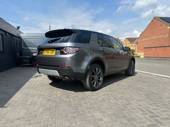 Used Land Rover Discovery Sport 2016 for sale - 78465863: Photo