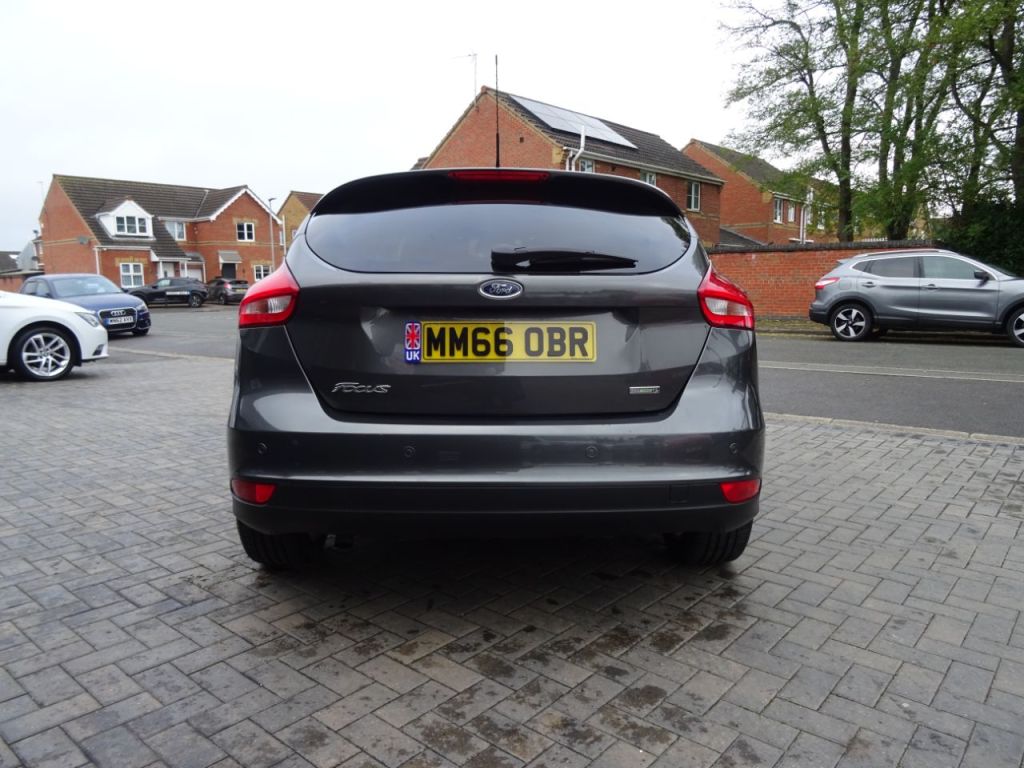 Used Ford Focus 2017 for sale - 76322781: Photo 4