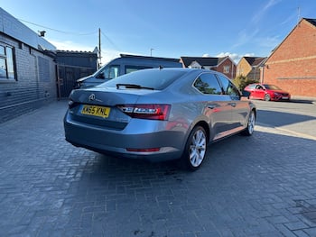 Used Skoda Superb 2016 for sale - 79690369: Photo