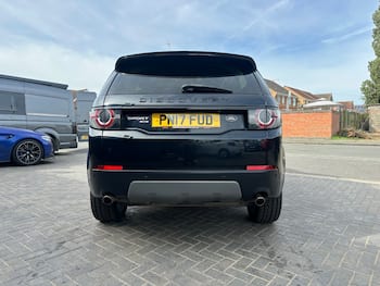 Used Land Rover Discovery Sport 2017 for sale - 79762650: Photo
