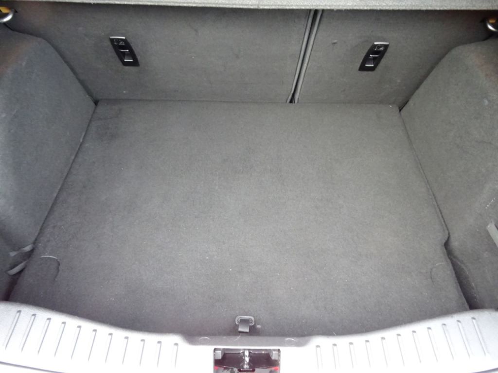 Used Ford Focus 2015 for sale - 76961707: Photo 11