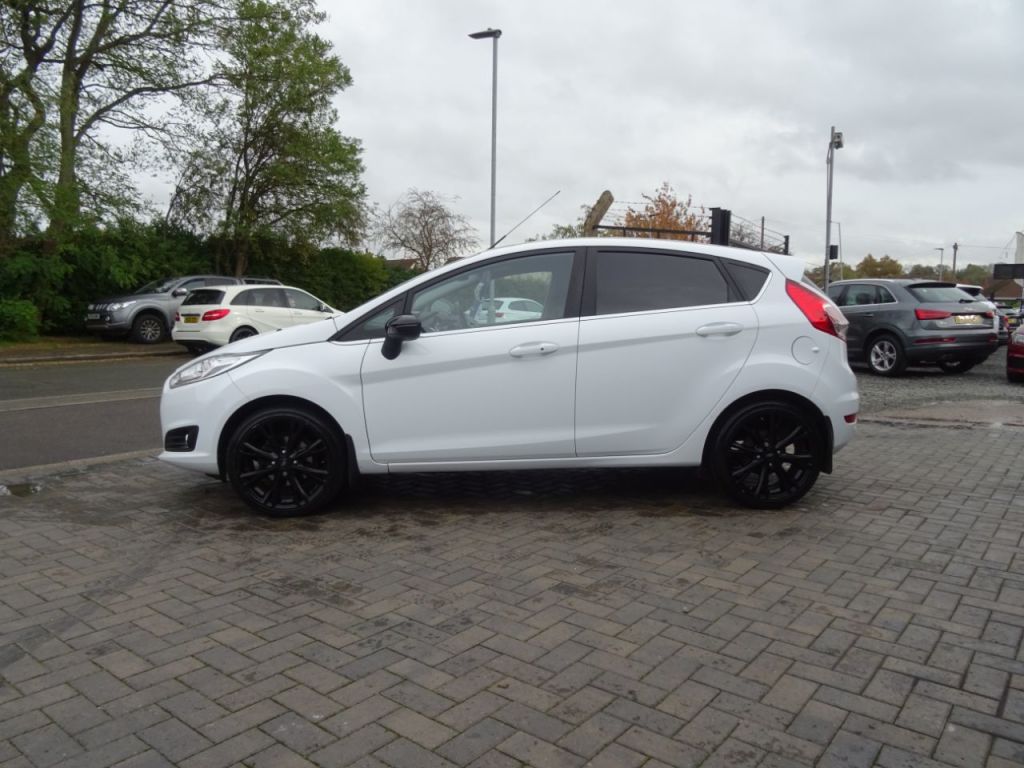 Used Ford Fiesta 2017 for sale - 76428955: Photo 6