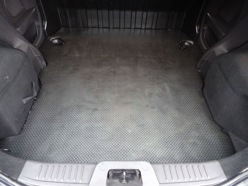 Used Ford Fiesta 2014 for sale - 77211653: Photo 11