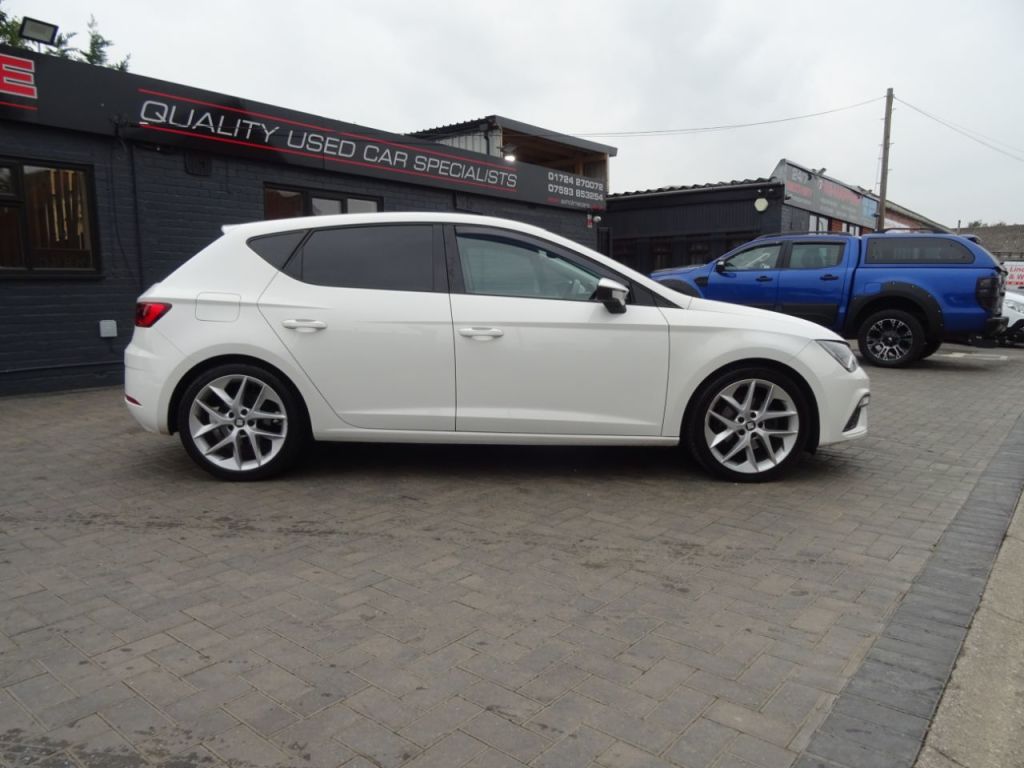 Used SEAT Leon 2018 for sale - 76303137: Photo 2