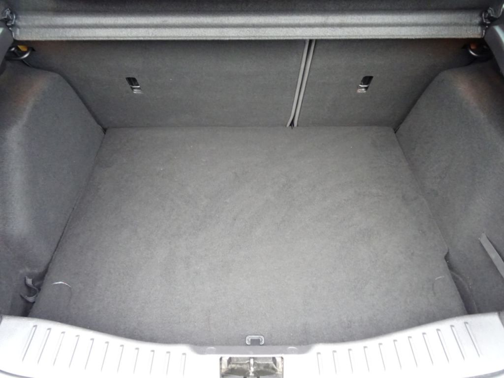 Used Ford Focus 2013 for sale - 76961739: Photo 11