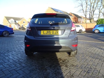 Used Ford Fiesta 2015 for sale - 77006605: Photo