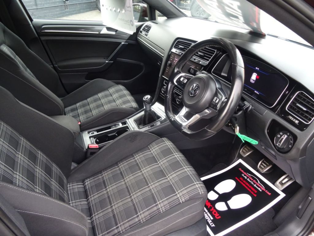 Used Volkswagen Golf 2018 for sale - 76909642: Photo 9