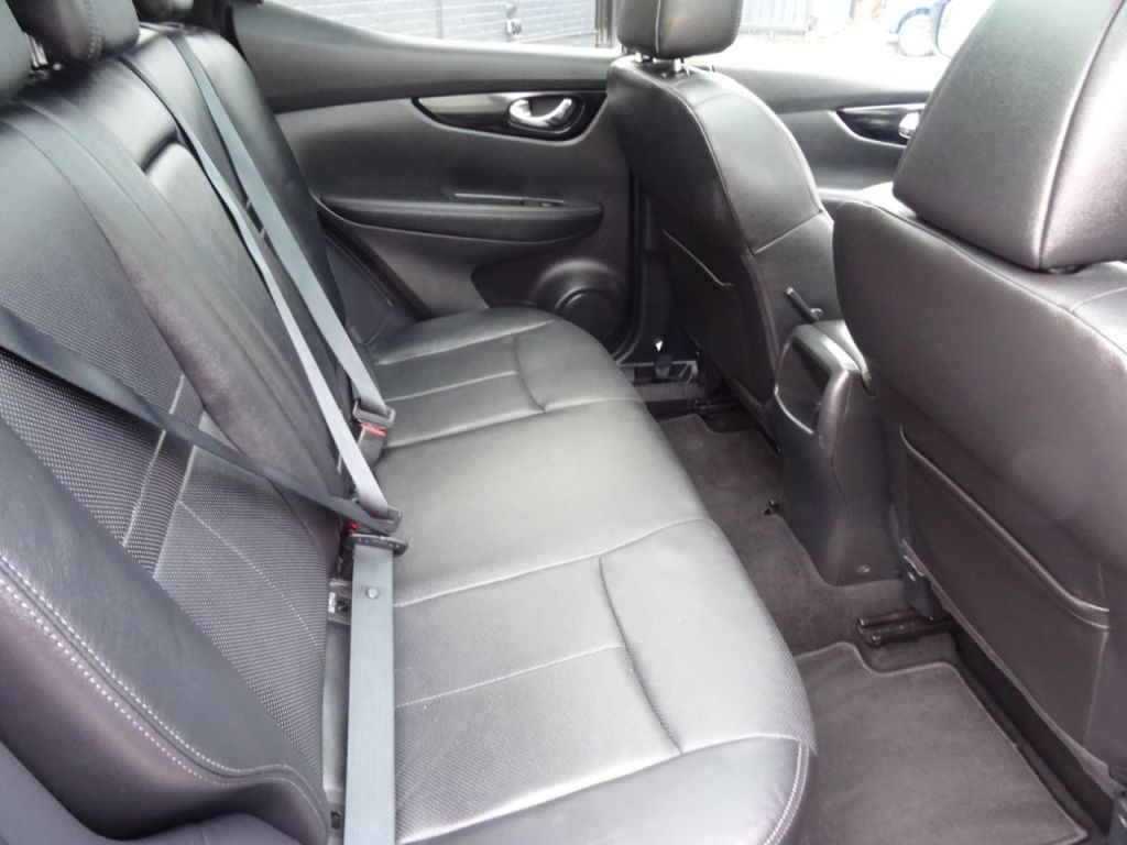 Used Nissan Qashqai 2015 for sale - 77152800: Photo 10