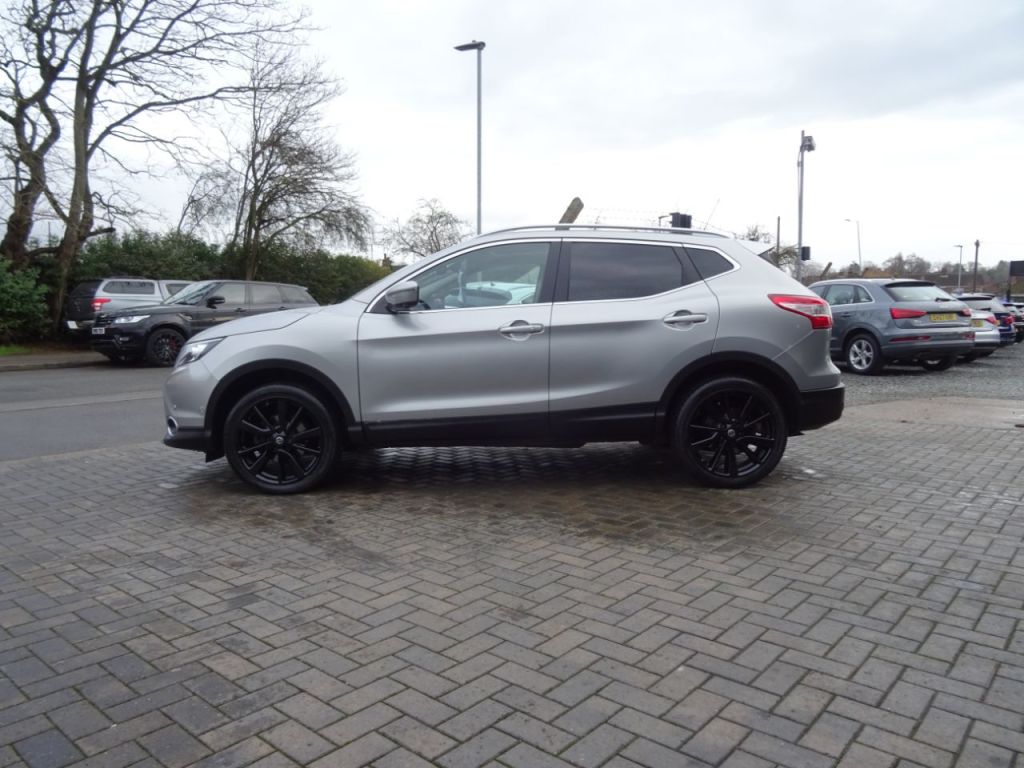 Used Nissan Qashqai 2015 for sale - 77152800: Photo 6