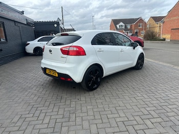 Used Kia Rio 2015 for sale - 77516381: Photo